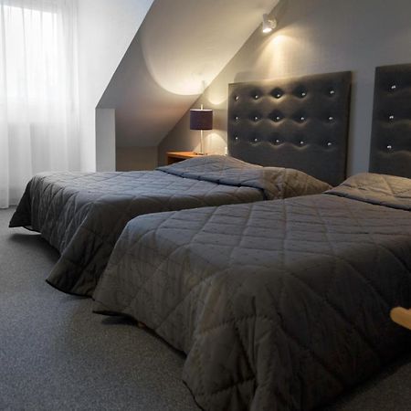 Les Quatre Vents Hotel Muizon Exterior foto